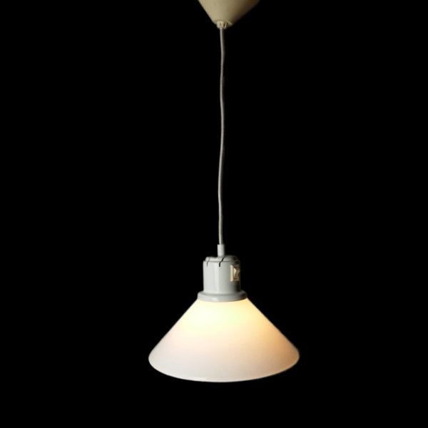 Strakke functionele lamp