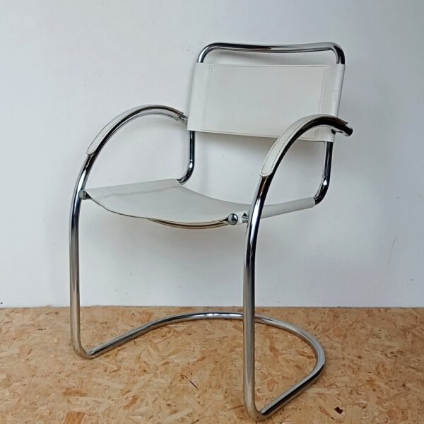 Italiaans design buisframe stoel
