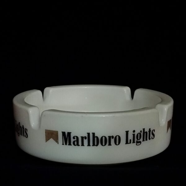 Marlboro Lights melkglas asbak